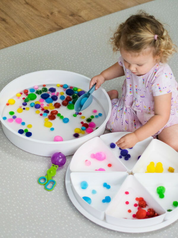 Little ones: inspire my play tray