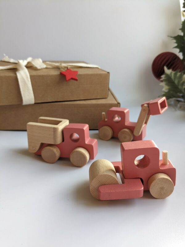 Little Ones: pink constitution vehicles