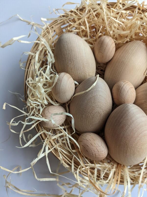 Little Ones: loose part wooden eggs