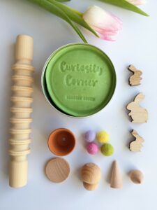 Little ones: spring sensory dough activity kit, green