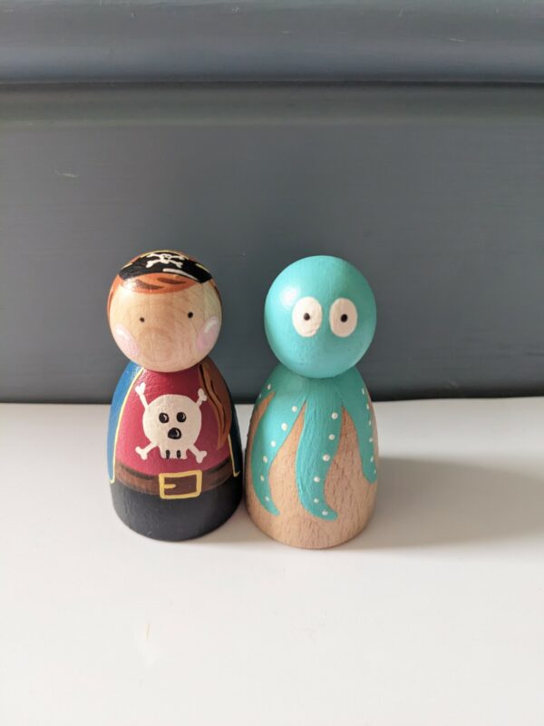 Little Ones: ocean adventure peg dolls, pirate and octopus