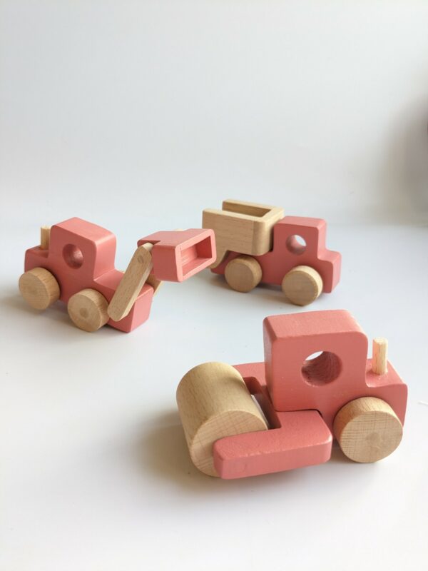 Little Ones: pink constitution vehicles