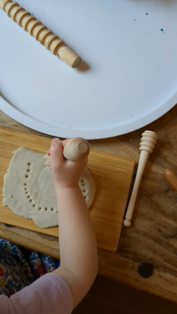 Little Ones: wooden sensory tools : star maker